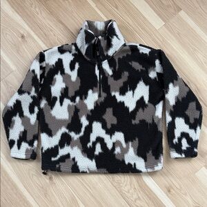 Eddie Bauer Black, Gray and White Fleece Pullover